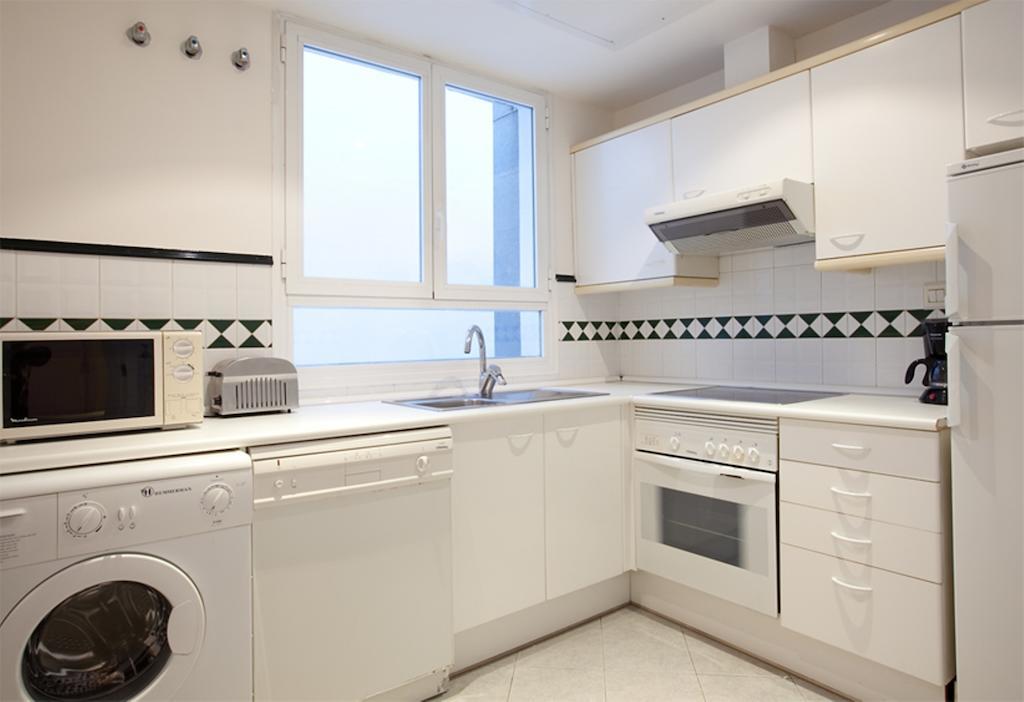 Tendency Apartments 7 Барселона Екстериор снимка