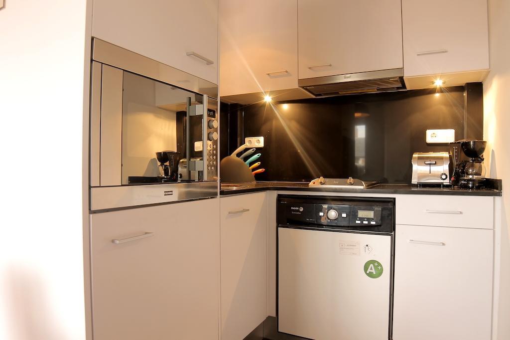 Tendency Apartments 7 Барселона Екстериор снимка