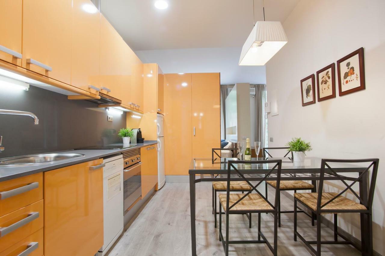 Tendency Apartments 7 Барселона Екстериор снимка